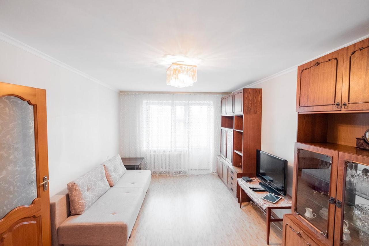 On Polevaya 44/12 * Bohuslav