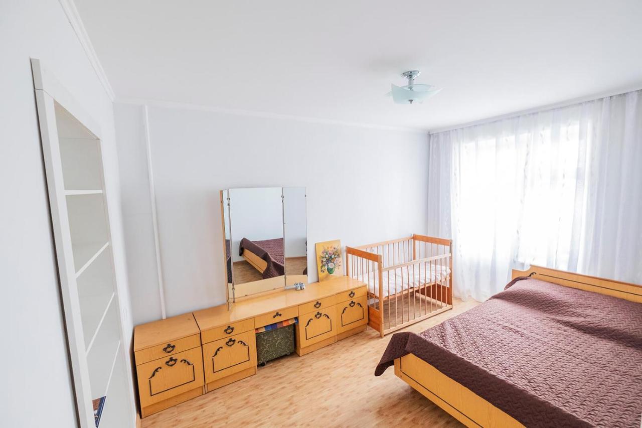 On Polevaya 44/12 Apartment