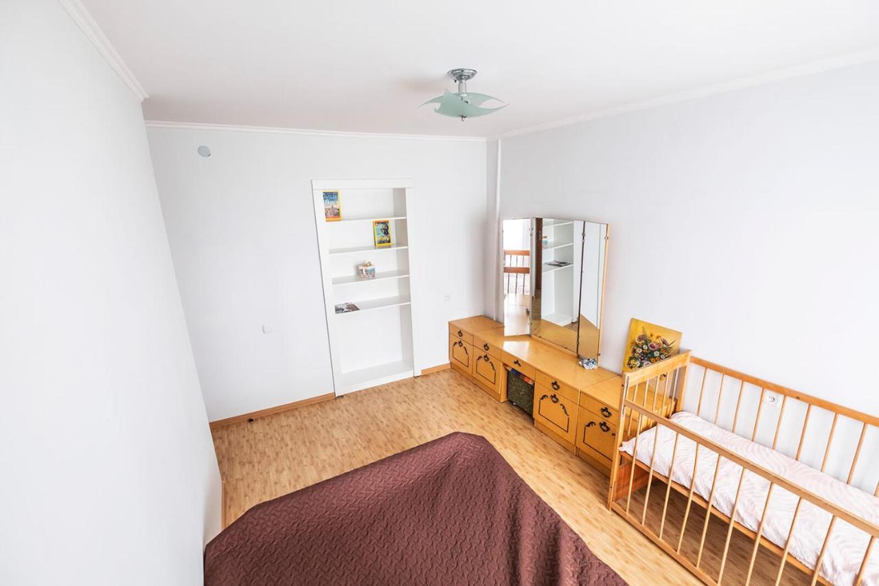 On Polevaya 44/12 Apartment Bohuslav